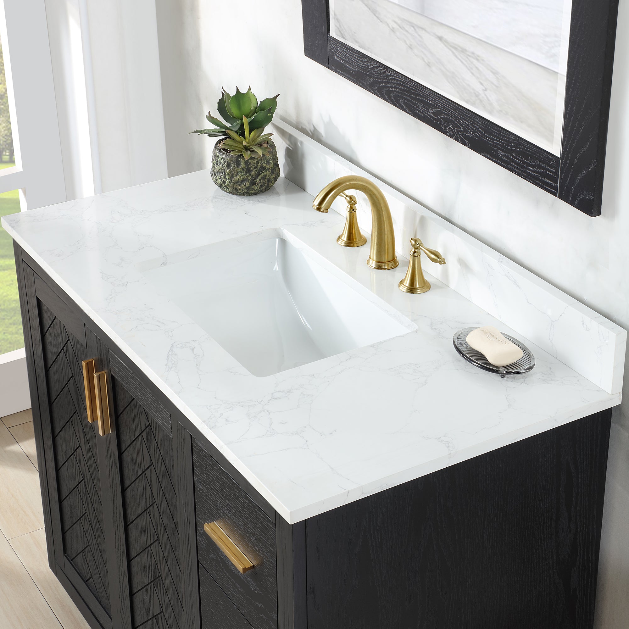 Gazsi 42" Single Bathroom Vanity Set with Grain White Engineered Stone Countertop