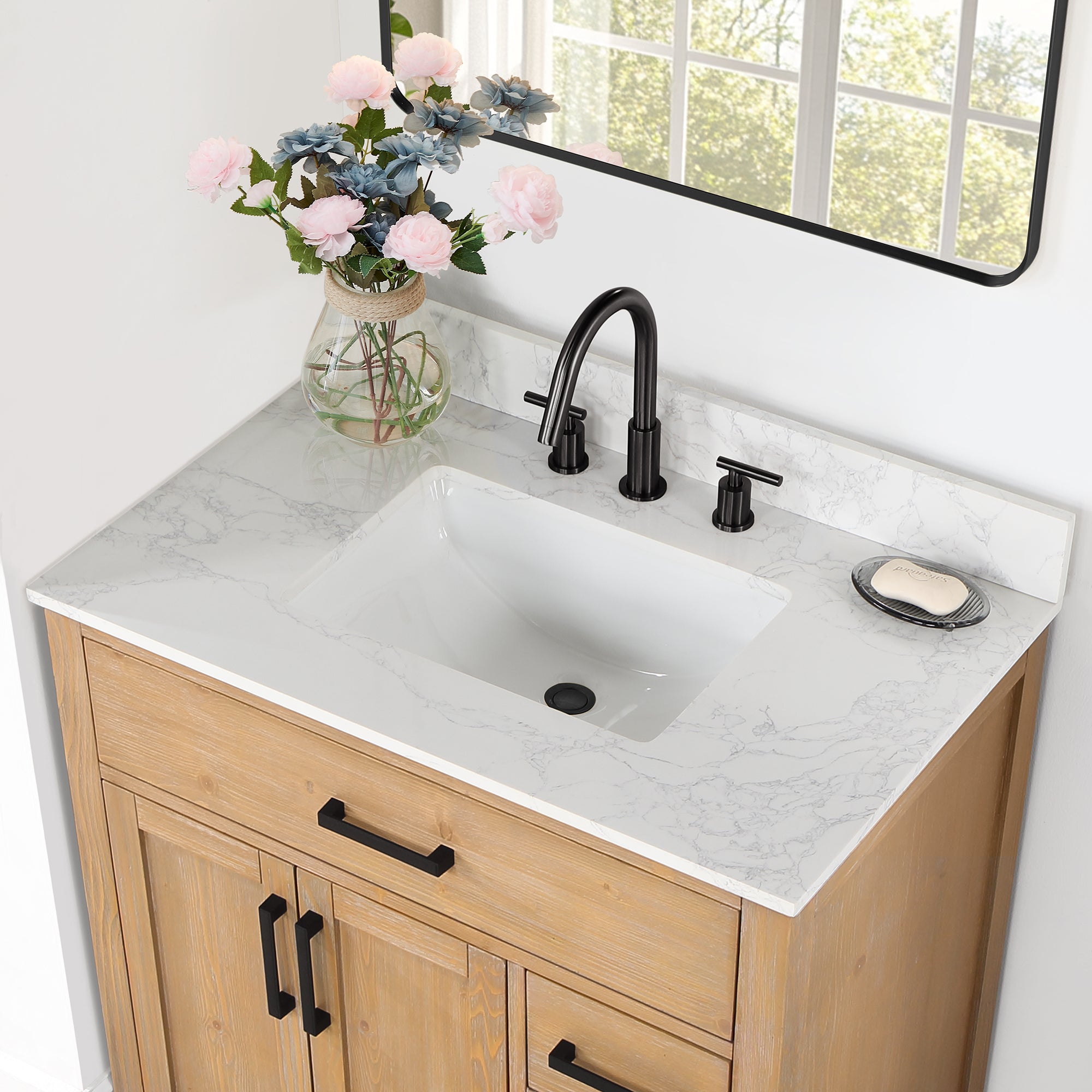 Ceres in Engineered Stone Vanity Top in Grain White with Single White Sink