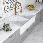Load image into Gallery viewer, Cremona Ceramic 33&quot; Farmhouse Sink
